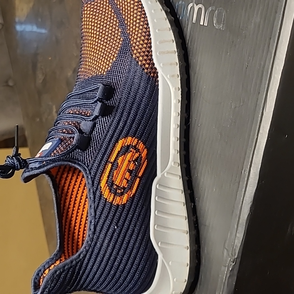 Casual footwear